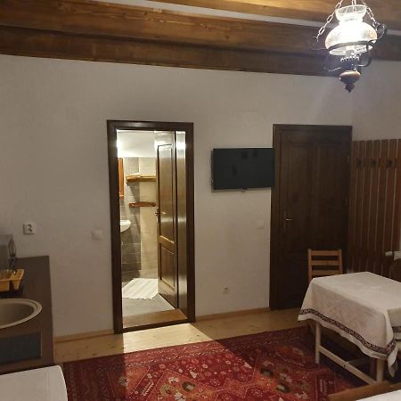 Arnica Montana Hotell Arieşeni Exteriör bild